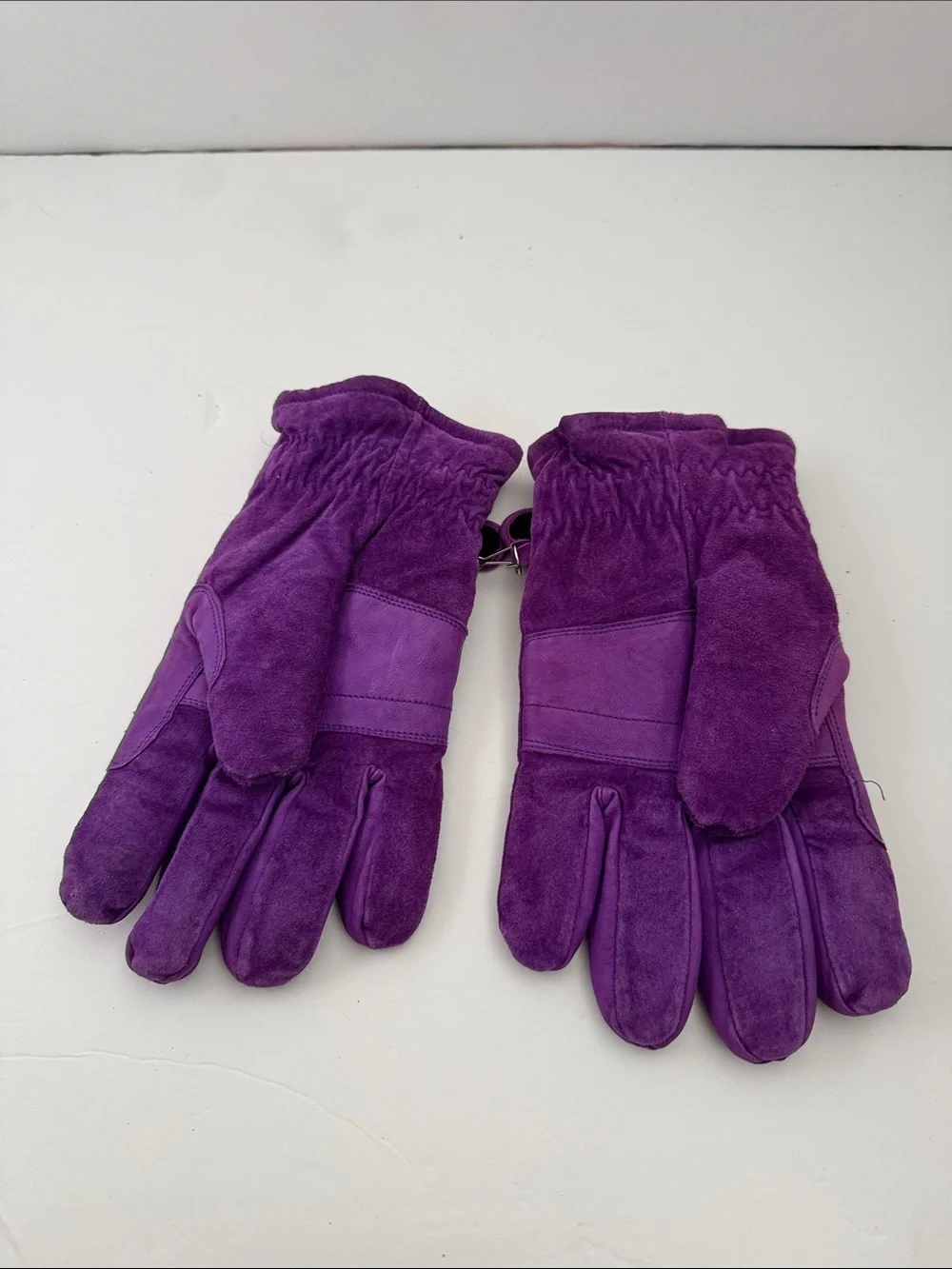 Wilsons Leather Purple Suede Gloves